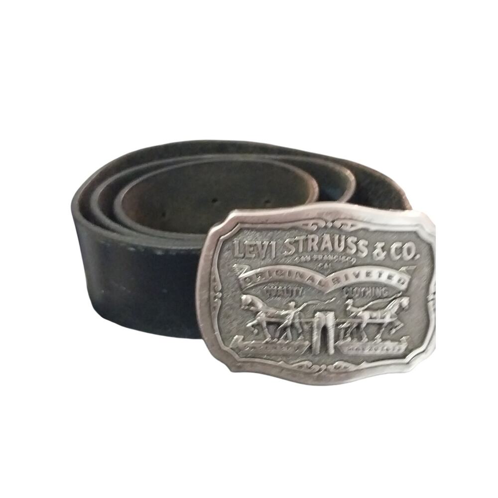 LEVI STRAUSS & CO.! LEVI'S! BLACK GENUINE LEATHER W/LARGE SILVER BUCKLE! SZ 30